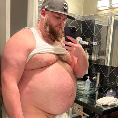 Bellyinfluencer's profile picture. 33 in Chicago Cash app is Bellyinfluencer #findom grow me