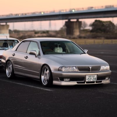 gooonchaaaaa's profile picture. しがない役員/変な𝑫𝒊𝒂𝒎𝒂𝒏𝒕𝒆/アコギとレコードと昭和サブカルも好きです