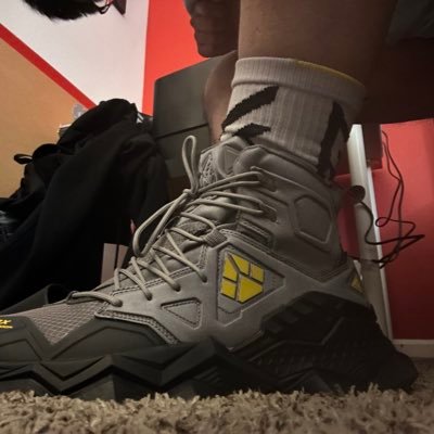 Loganl6v's profile picture. ＃Top 17cm打桩机 #交友 加v过门槛有小福利 出售本人完整版视频 #私人定制 r 🩲🧦可私聊 🪜🪜🪜分享自用VPN https://t.co/RZ5d1hssEb