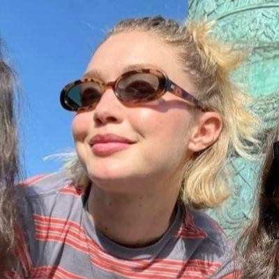 icarusole's profile picture. effortless like a sunday in malibu.
