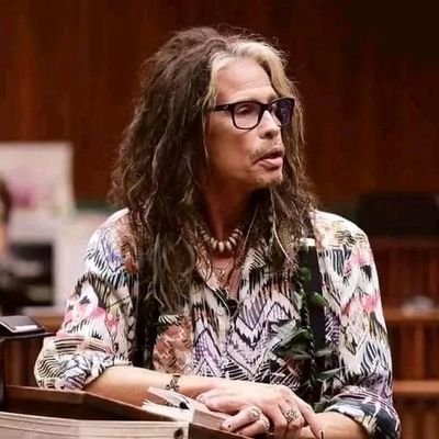 STEVENVICT92631's profile picture. 