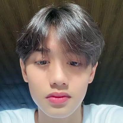 johnlina889988's profile picture. 