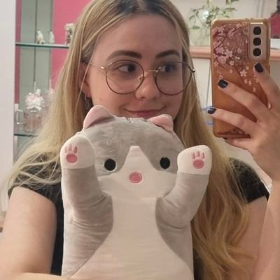 Kihariii's profile picture. ˗ˏˋ 𝘒𝘪𝘩𝘢𝘳𝘪 ˎˊ˗ ┊ #Zelda, Pokemon, Architecture, Animes and Animals! ┊ Gui ♡