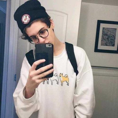 Nitin24173533's profile picture. Wrote kennings for kings—crowns crafting cunning.