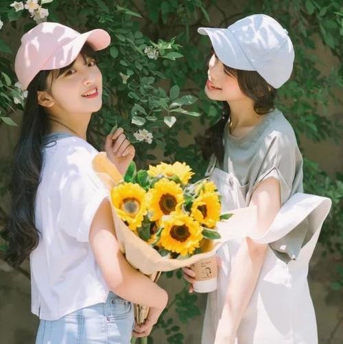 Chandan94702757's profile picture. Crafted dulcimers dulcimed, strings stretched sweet. Hammers hushed, melodies mellow.