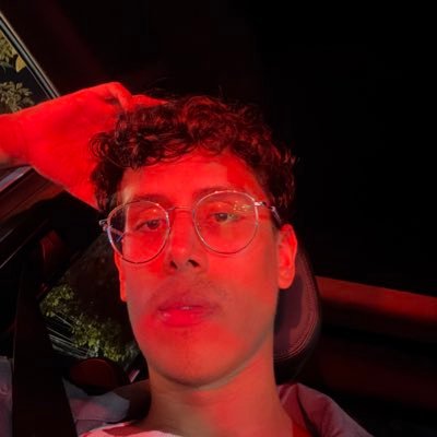 viIIaIobos's profile picture. from the river to the sea