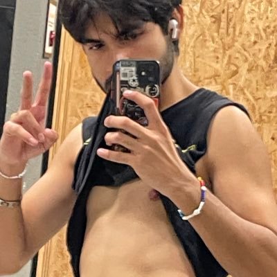 No se ustedes, pero yo necesito sanidad mental ✌️•24- 5’6”
