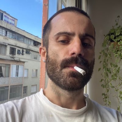 medeiraas's profile picture. 