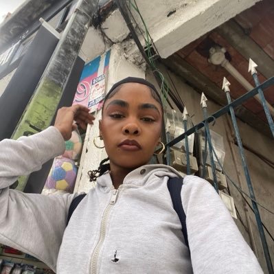 thabatasousaa's profile picture. 