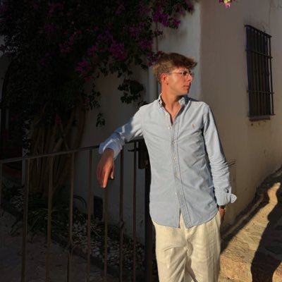 MarcLinares_'s profile picture. Comunicació, política i món. Periodisme a la @UPFBarcelona.
