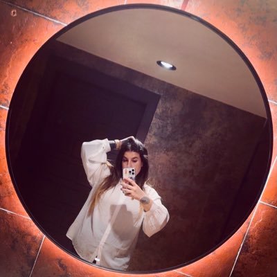 Twitter profile picture for @ezpe22