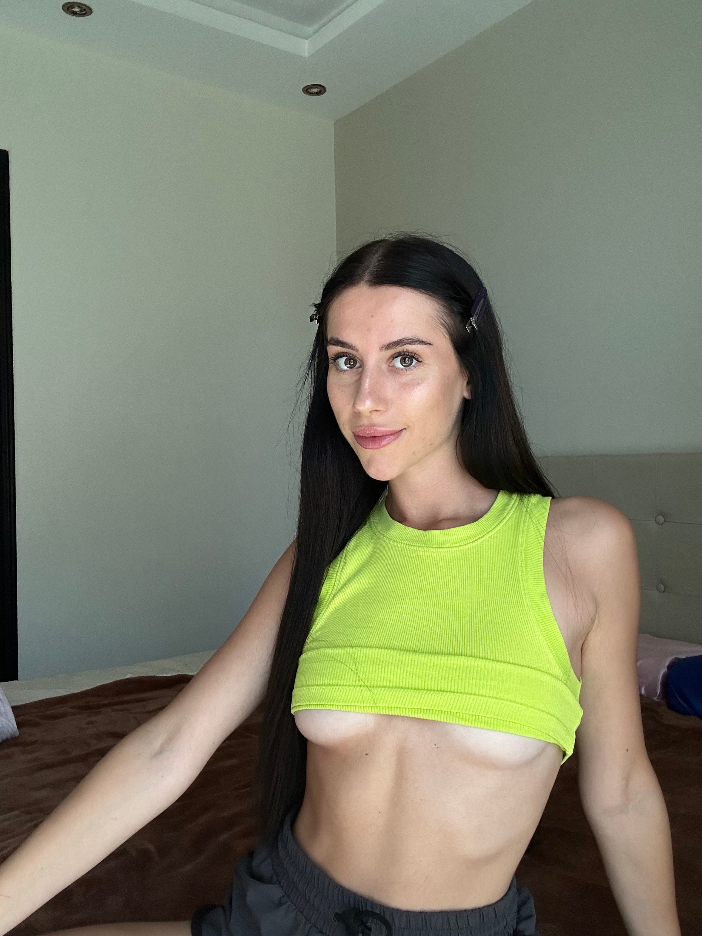 brita98k's profile picture. proceed irresponsibly ⬇️