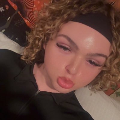 iluvmaxwell_'s profile picture. big fish