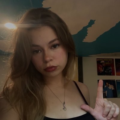 ggoddessElle's profile picture. Hot | Greedy | Demanding | Ebrace your hot brat addiction 25$ initial