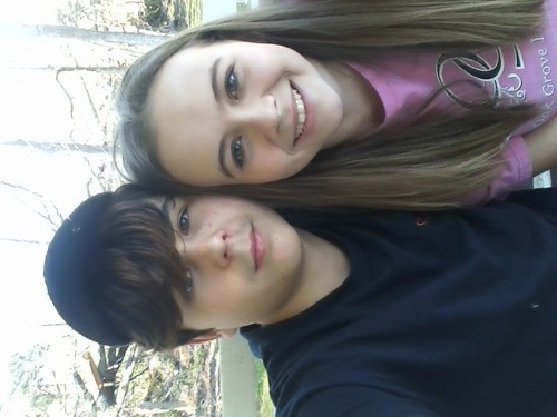 Hi my name is Anna and I love my boyfriend Austin Blackwell he is the best boyfriend ever to me I love you Jeremy Austin Blackwell soooo much !!!!