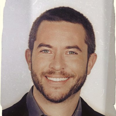 adrianmoderna's profile picture. Emprendedor, empresario, informático, hacker, maker, diseñador, pianista, snowboarder & skater