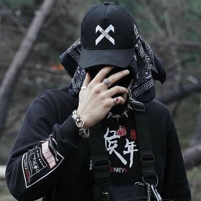 bhataktakavi's profile picture. Dad|Friend|Chemical Engineer|Traveller|Mahadev🚩|Bhawani🕉|Poet|Conversationist|History|Science|Nature|Aesthete

Alt ego @restrictedkavi