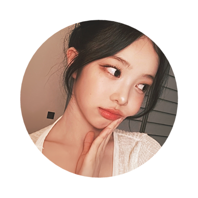 trxope's profile picture. IAN! A girl⚡ with a spark as bright as neon lights 💡 the maknae line but full of old soul energy 🎸 quirky 𝐧𝐢𝐠𝐡𝐭 𝐰𝐡𝐢𝐬𝐩𝐞𝐫𝐞𝐫 🌙 b๑rn in 2009