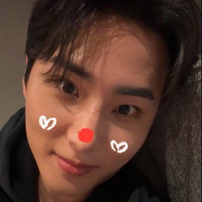 starlightdaisy_'s profile picture. 𝙨𝙩𝙖𝙮 𝙝𝙖𝙥𝙥𝙮