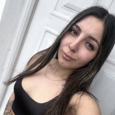 XOLillianBabe's profile picture. Tiny but tough, gym shoes on and walls down just a little 
Join my BIO now ⬇️⬇️