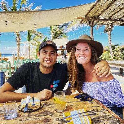 lifeoutofthebox's profile picture. Helping dreamers become fearless global explorers 🌏 Ditch the ordinary & design your own adventure ✈️ Follow for tips & inspo to make it happen! 🥳