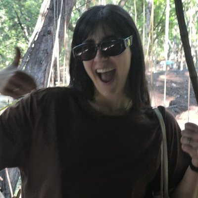 liatribeiro's profile picture. jovem idosa 
odeio sair
tenho carisma limitado
amo gatos