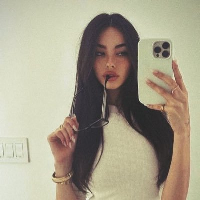 slipfastawayy's profile picture. ⋆⭒˚.⋆ envy the leaves enthusiast !