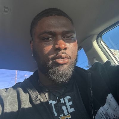 Welland Williams athlete profile head shot