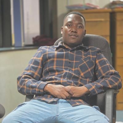 rich_commm's profile picture. |Whatever makes me happy| self entitled | Once a writer | 👀💯💢