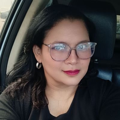 NavarroClaudia_'s profile picture. Cree en Dios, Se amable, empatico❤️✨ 
Amo Mercadotecnia, dibujo, pinto, escribo, cocino, diseño, y SUEÑO 💫✨️

FUTBOL EN ACCION 🎙 99.7 FM RADIO HIT