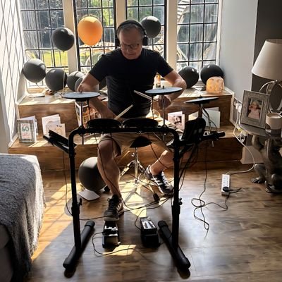 EBOMW65's profile picture. 