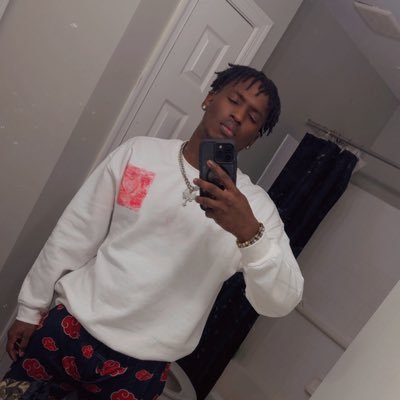 vopfyy's profile picture. JESUS IS KING 🖤 | Hall Of Famer ⚜️