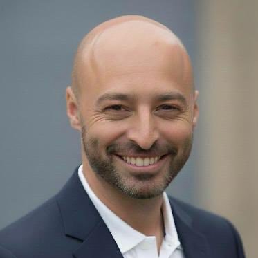 darrenhenry14's profile picture. 