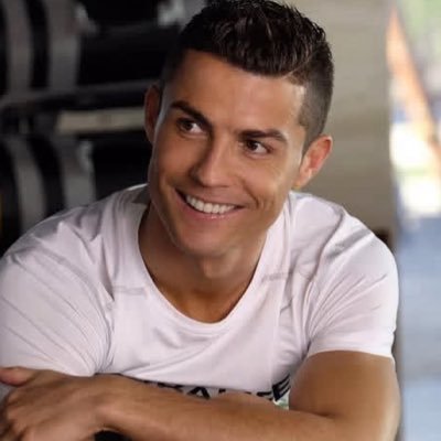 nnznn500's profile picture. صُورَةٌ تَحْمِلُني إلَى الخَيَالِ .. ❤️