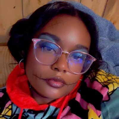 torixkh's profile picture. undeniably human.