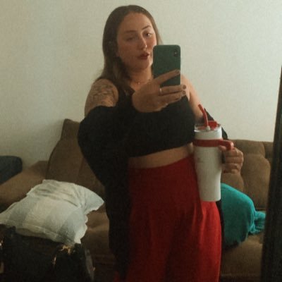 lauretpls's profile picture. Maldito é aquele que viaja em mim!