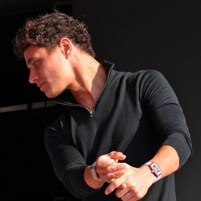 lalaLando443's profile picture. es Bec con a de beca