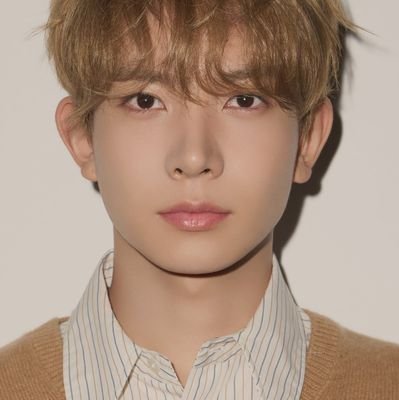 HEELVRR's profile picture. 💬 — big girls don't cry : saw enhypen 010925.