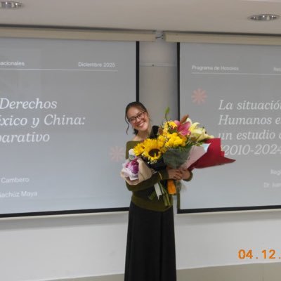 regina151201's profile picture. (casi) abogada internacionalista amante del pensar menos y sentir más // rockera, latinoamericanista, swiftie, cafetera y fanática de los gatos y de malfalda