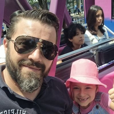 esc_eduardo's profile picture. Un humano más en el mundo.