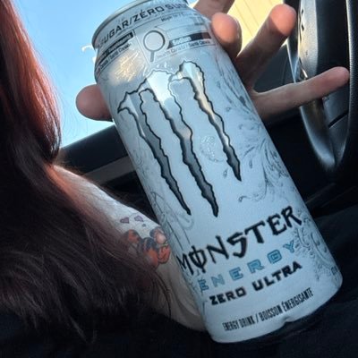 m3ggiee's profile picture. 