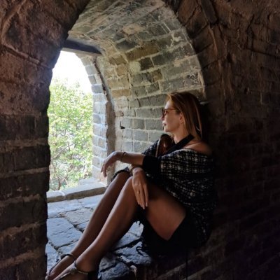 JuliaBerger2899's profile picture. Now wandering the U.S. with purpose.
I keep my circle small and my curiosity wide.
Not here for everyone   just the ones who notice