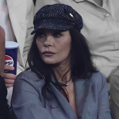 cazjfeld's profile picture. ㅤㅤ    how did you do it?  ﹟ @ALLTH4TJAZZZㅤ𖹭 ﹗