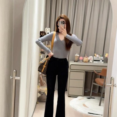 Amelia_0v7's profile picture. 