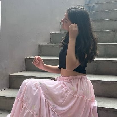 reshuuu_ka's profile picture. Coding & Random Stuffs 😮‍💨 | Admin of @reshuu_ka