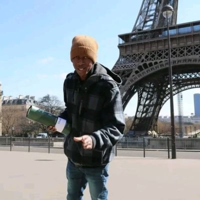 MfundoCele's profile picture. enjoy having a gud tym, hate ppl who fail 2 mind their own business sociable a bit sophisticated