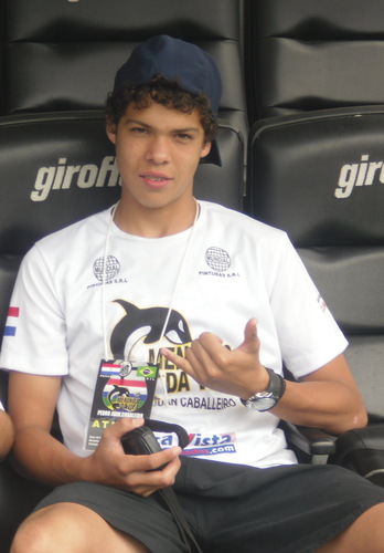 futebol,handeboll,volei,pagodinho,reggae,feliz ♥