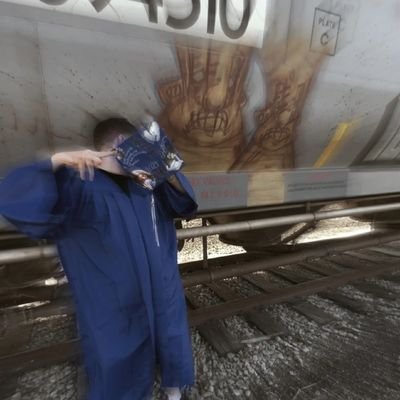 theyluvkella's profile picture. 