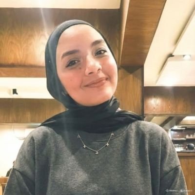 Rokayanasr's profile picture. FRONTEND DEVELOPER. | When you know your worth , no one can make you feel like less ..