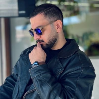 siavoshsj's profile picture. 